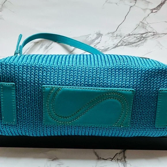 Saks Fifth Ave Teal Knit Hobo Bag Chic and Stylish - Picture 6 of 9